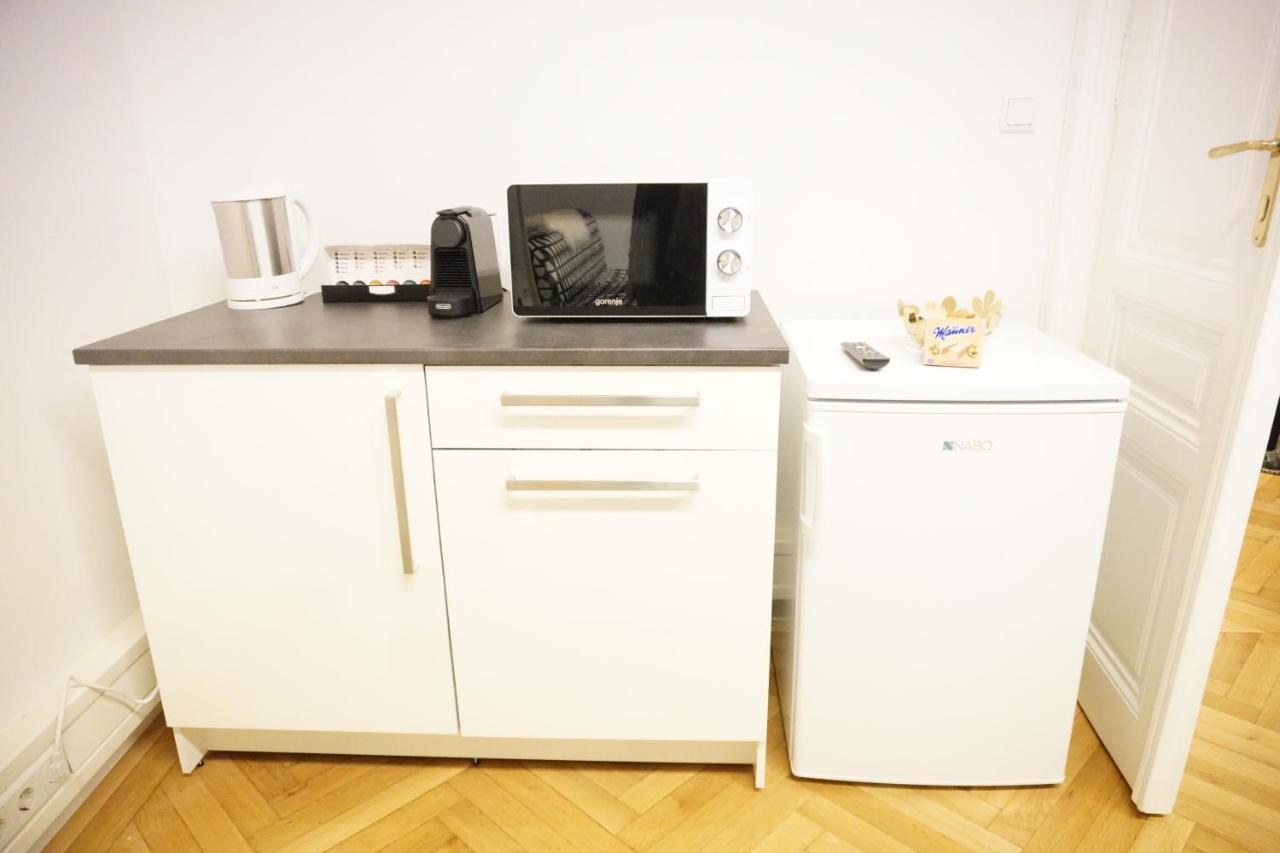 Urban City Apartment - Contactless Check-In Viena Exterior foto